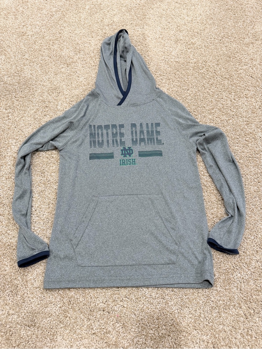Boys Notre Dame fighting Irish Athletic Hoodie long sleeve fits youth medium